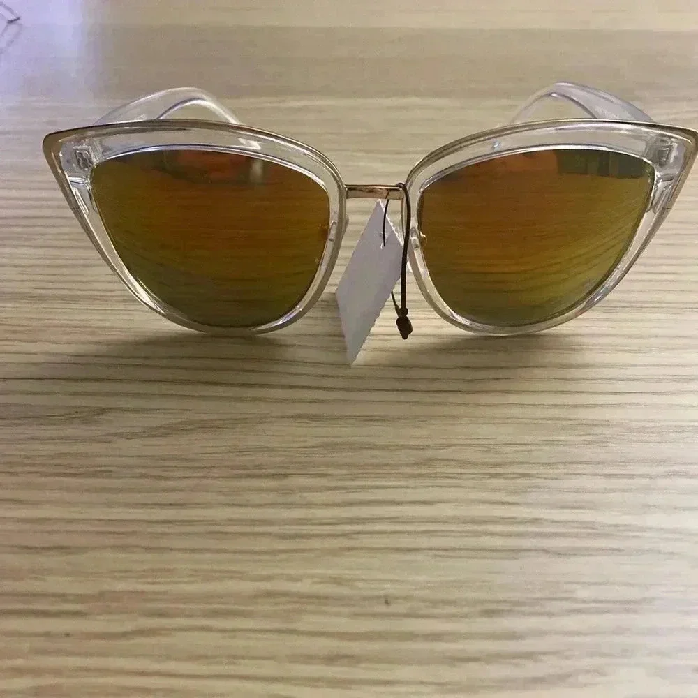 🆕Fashion Wide Cat-Eye Sunglasses🆕